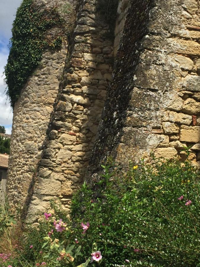 Chambres d'hôtes Art et Remparts La Réole Extérieur photo